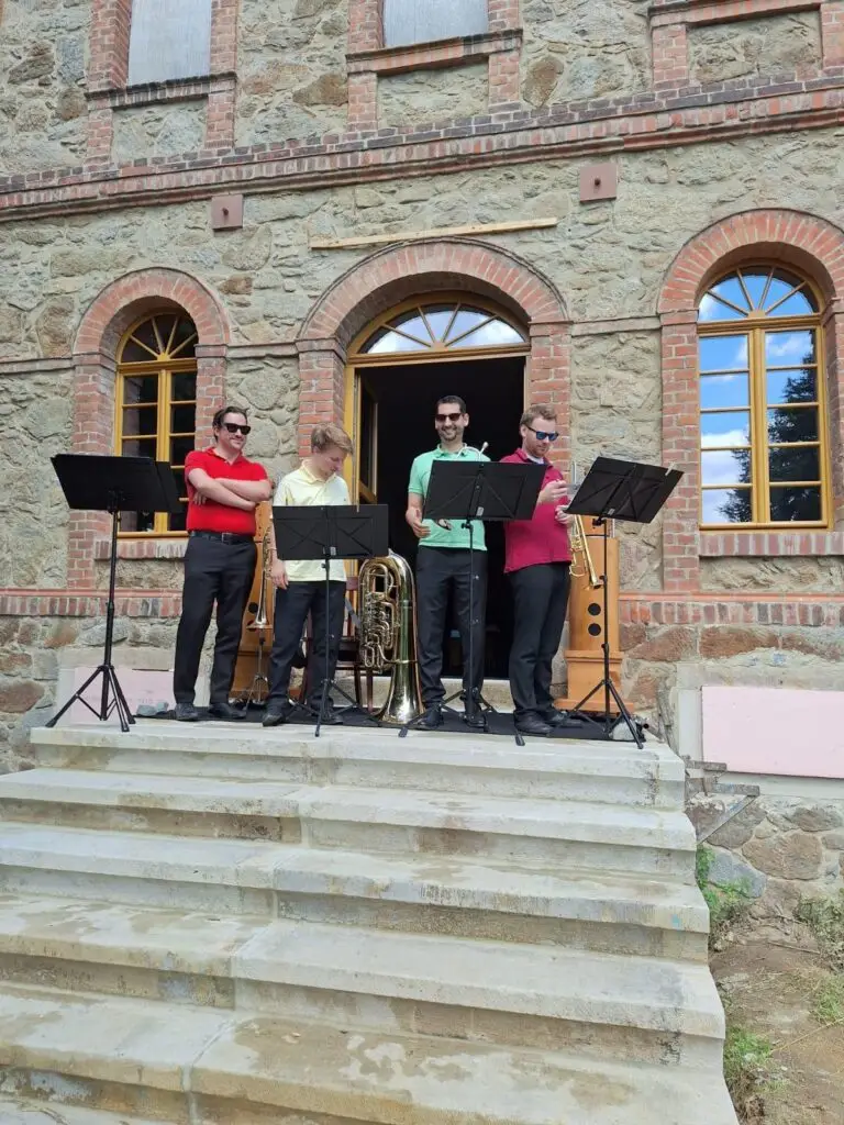 Musikalische Untermalung - Sommersonnenwende - Sommerfest auf der Hexenburg 2024