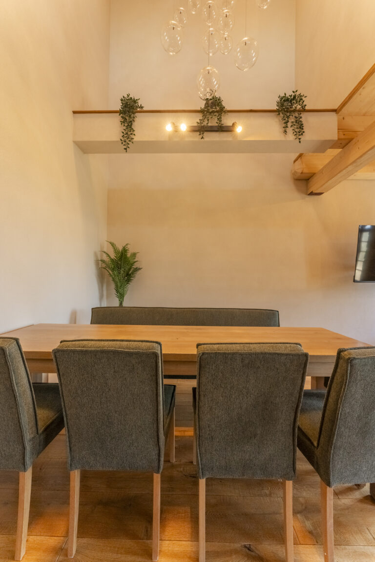 (D) Hexenburg bei Dresden (New Architekten Galeriewohnung)