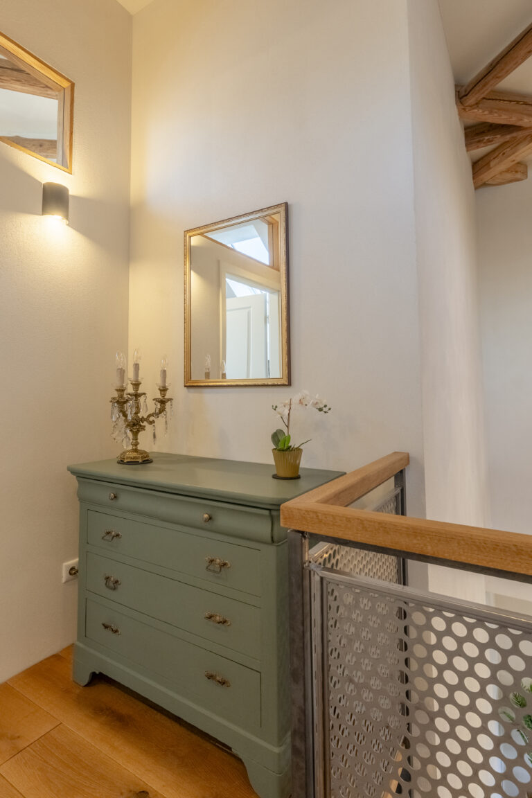 (D) Hexenburg bei Dresden (New Architekten Galeriewohnung)