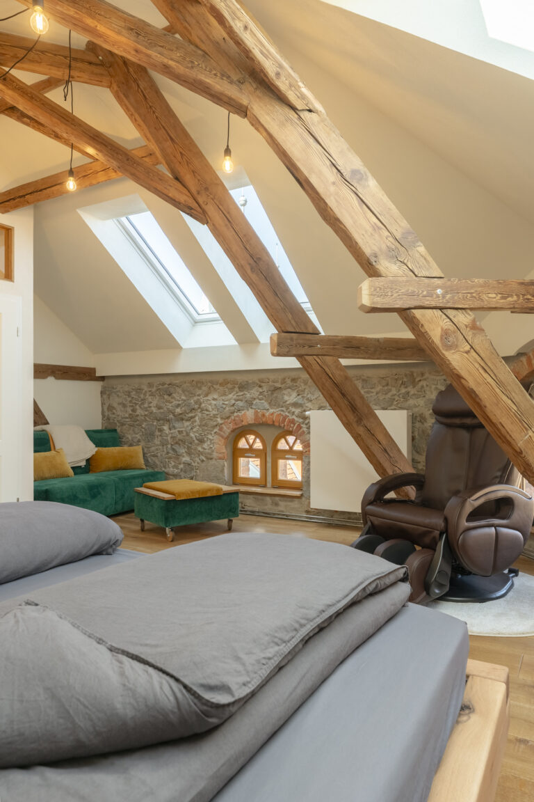 (D) Hexenburg bei Dresden (New Architekten Galeriewohnung)