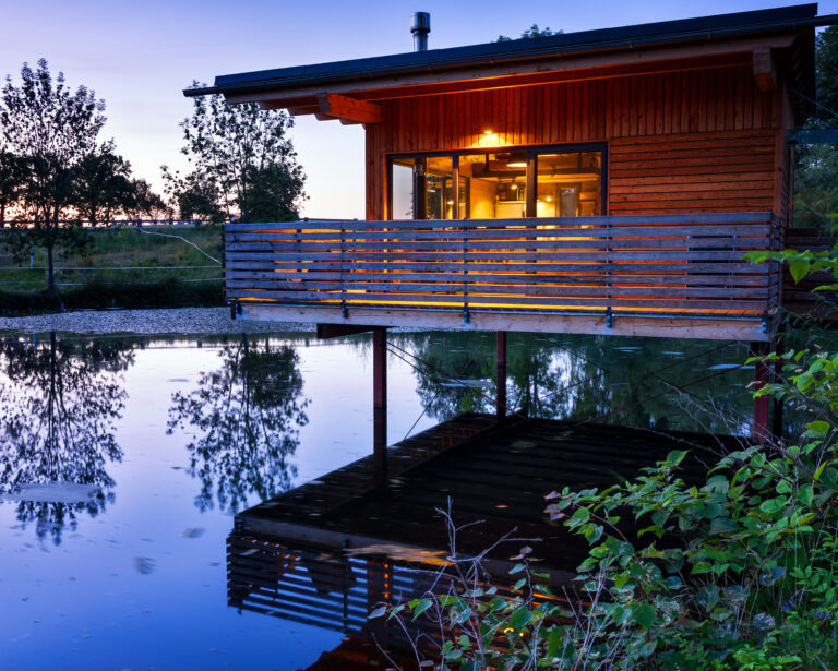 a31fd35e-1976-493b-a54a-c02558309617